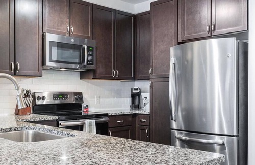 Matthews Apartment | Landing at Fountains Matthews - 2 Bedrooms in Downtown Matthews