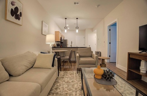 Kensington Apartment | Landing at Hagert and York - 1 Bedroom in East .
