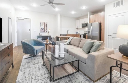 The Gulch Apartment | Landing at Haven at the Gulch - 1 Bedroom in Downtown
