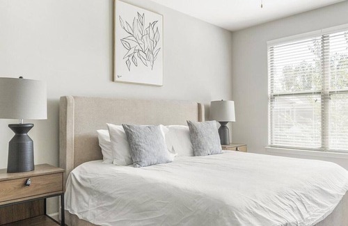 Wake Forest Apartment | Landing at Legacy Wake Forest - 2 Bedrooms in Downtown Wake Forest