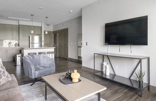 Memorial Apartment | Landing at Neo at Ten - 2 Bedrooms in Energy Corridor