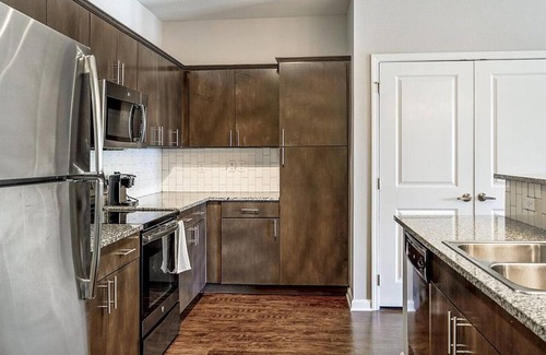 South Baton Rouge Apartment | Landing at Park Rowe Village at Perkins Rowe - 2 Bedrooms in Oak Hills Place