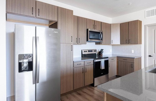 Littleton Apartment | Landing at Parkside at Littleton Village - 1 Be.