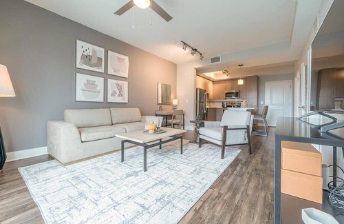Sunrise Apartment | Landing at Portico - 1 Bedroom in Downtown Sunrise