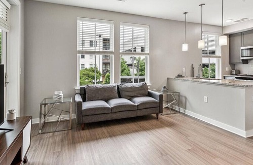 Hitch Village - Fred Wessels Homes Apartment | Landing at Riverworks at Eastern Wharf - 2 Bedrooms in Hitch Village/Fred Wessels Homes