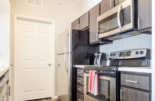 Briargate Apartment | Landing at Sagebrook Apartment Homes - 1 Bedroom in Briargate
