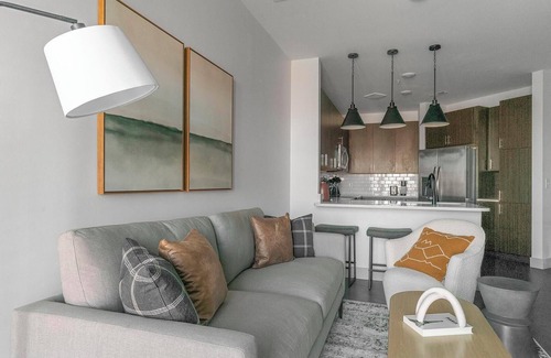 Richmond Apartment | Landing at Sphere - 1 Bedroom in Chamberlayne I.