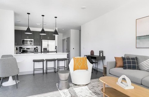 Richmond Apartment | Landing at Sphere - 1 Bedroom in Chamberlayne Industrial Center