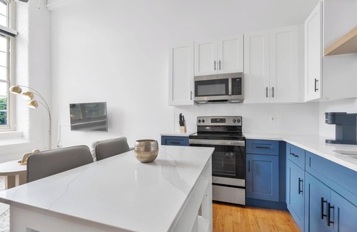 Greenville Apartment | Landing at The American Spinning Mill - 1 Bedro.