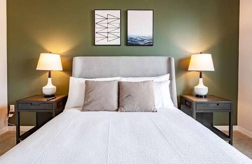 Brown Deer Apartment | Landing at The Bevy - 1 Bedroom in Downtown Brown Deer