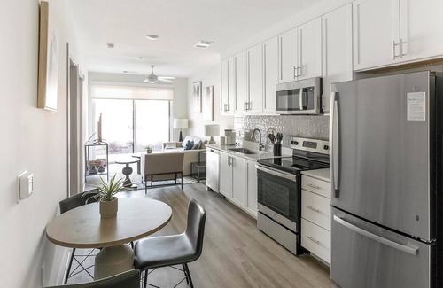 Huntsville Apartment | Landing at The Gallery - 1 Bedroom in West Hunt.