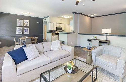 Fort Worth Apartment | Landing at The Heights of Cityview - 2 Bedrooms in Downtown Fort Worth