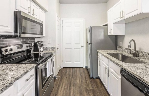 Fort Worth Apartment | Landing at The Heights of Cityview - 2 Bedrooms in Downtown Fort Worth
