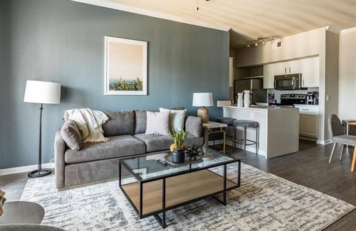 Fort Worth Apartment | Landing at The Heights of Cityview - 1 Bedroom in Downtown Fort Worth