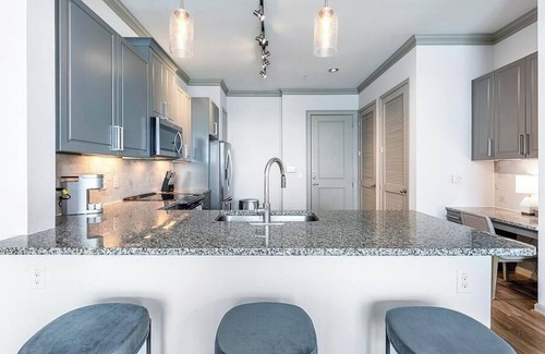 Garland Apartment | Landing at The Hendry - 1 Bedroom in Downtown Garland