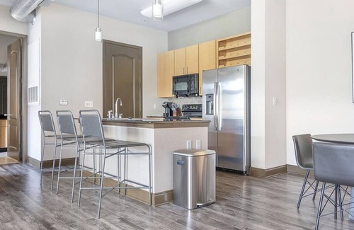 Mid City South Apartment | Landing at The Millennium Towne Center - 2 Bedrooms in Mid City South