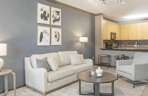 Mid City South Apartment | Landing at The Millennium Towne Center - 1 Bedroom in Mid City South