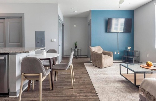 University District Apartment | Landing at The Nine @ Memphis - 4 Bedrooms in U.