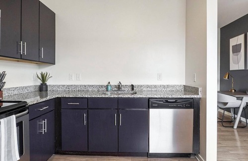 Richmond Apartment | Landing at The Spectrum Apartments - 1 Bedroom .