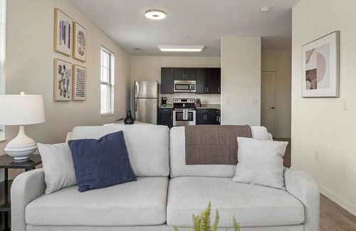 Richmond Apartment | Landing at The Spectrum Apartments - 1 Bedroom .