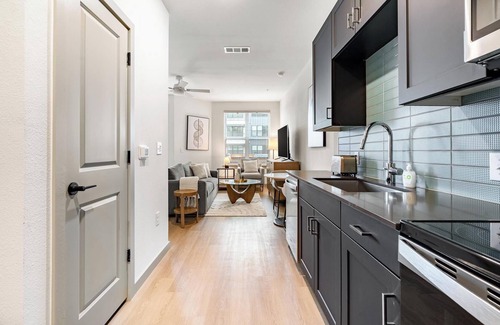 Northside Apartment | Landing at The Standard on the River - Studio i.