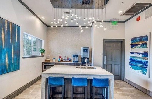 Las Colinas Apartment | Landing at The Station at MacArthur - 1 Bedroom in Las Colinas