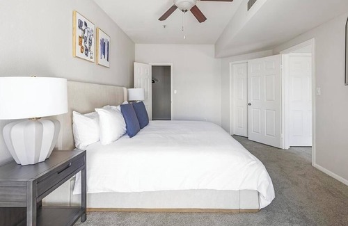 Greenwood Village Apartment | Landing at Timber Creek Apartments - 1 Bedroom in Denver Tech Center