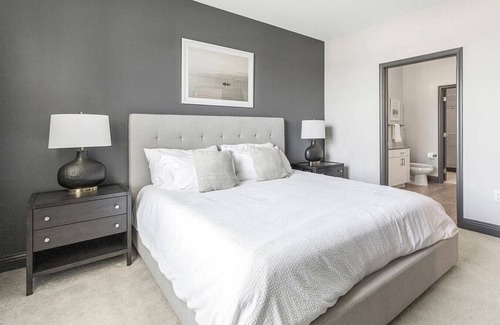Keller Apartment | Landing at Westhouse - 2 Bedrooms in Downtown Fort Worth