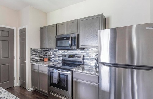 Fossil Creek Apartment | Landing | Beautiful 1BD, Clubhouse, Gym