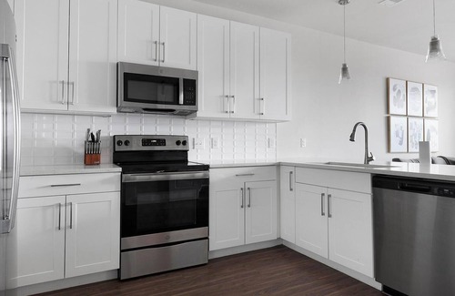 Wetmore Apartment | Landing | Beautiful 1BD, Gym, Clubhouse