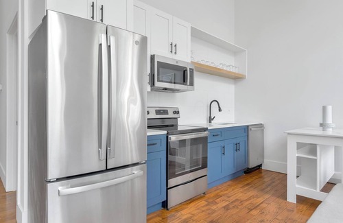 Greenville Apartment | Landing | Beautiful 2BD, Yoga Studio, Gym