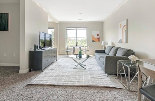 Chillum Apartment | Landing | Beautiful Studio, Clubhouse, Pool