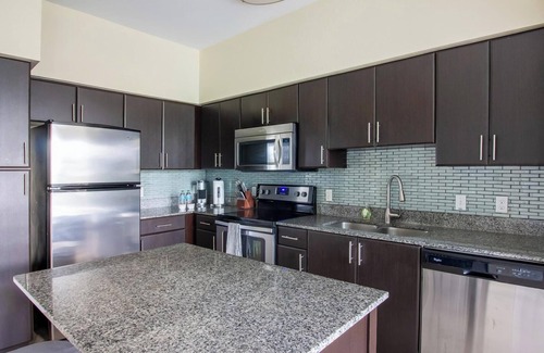 Miramar Apartment | Landing | Chic 1BD, Gym, Clubhouse