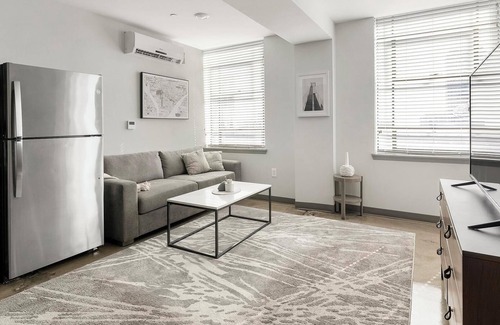 Central City Apartment | Landing | Chic 1BD, Gym