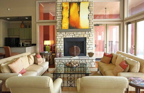 Fort Worth Apartment | Landing | Chic 1BD, Gym, Pool