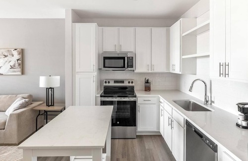 Belle Mina Apartment | Landing | Chic 1BD, Gym, Pool