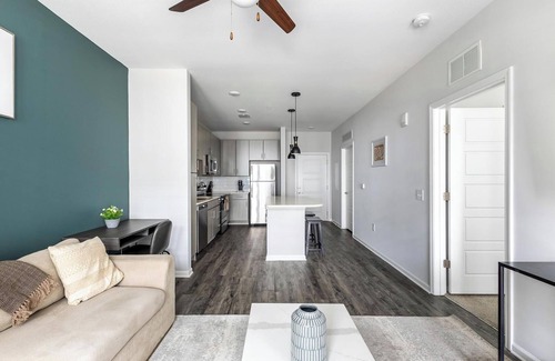 Covington Apartment | Landing | Chic 1BD, Yoga Studio, Gym