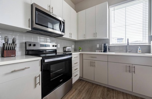 Wimauma Apartment | Landing | Chic 2BD, Clubhouse, Pool