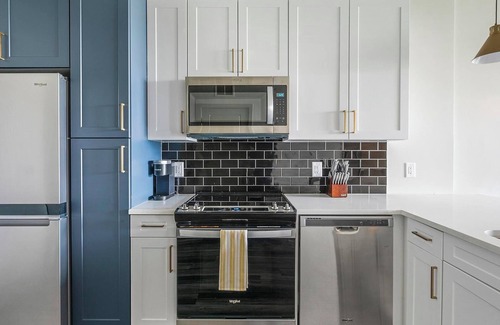 Nashville Apartment | Landing | Incredible 1BD, Pool, Rooftop Lounge