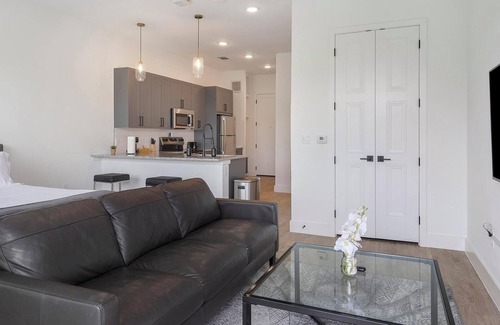 Denton Apartment | Landing | Incredible 1BD in Denton