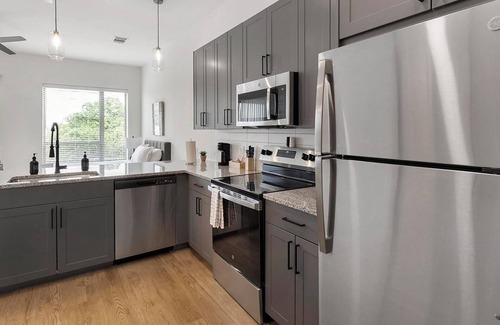 Denton Apartment | Landing | Incredible 1BD in Denton