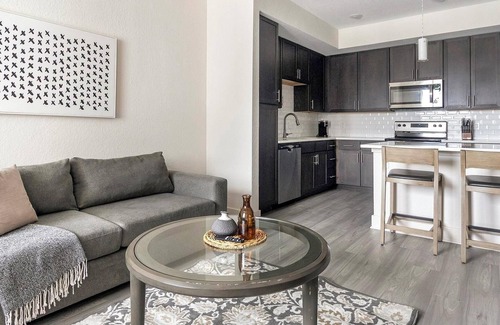 Palmetto Apartment | Landing | Incredible 1BD, Pool, Yoga Studio
