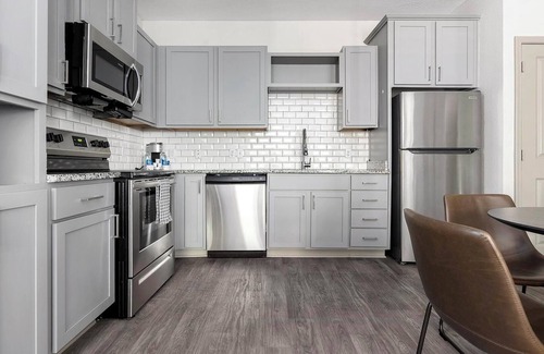 Paw Creek Apartment | Landing | Incredible 2BD, Gym, Clubhouse