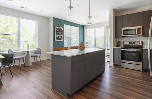 East Side Apartment | Landing | Incredible 2BD, Clubhouse, Gym