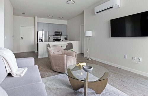 Homestead Apartment | Landing | Incredible 2BD, Gym