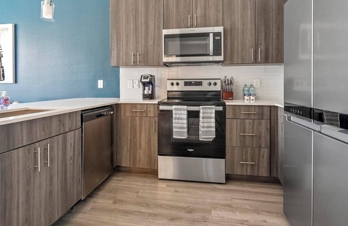 San Antonio Apartment | Landing | Incredible 1BD, Clubhouse, Gym