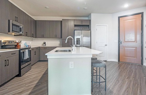 Wetmore Apartment | Landing | Incredible 2BD, Gym, Clubhouse