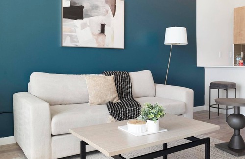 Florida Center Apartment | Landing | Modern 1BD, Clubhouse, Yoga Studio