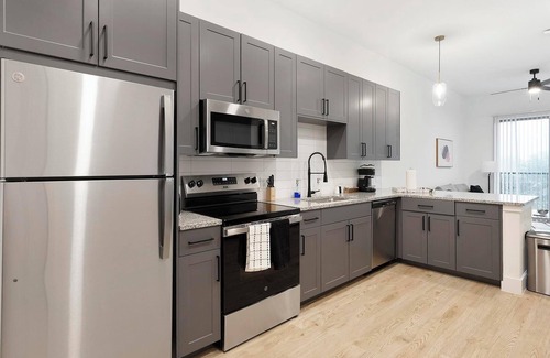 Denton Apartment | Landing | Modern 1BD in Denton