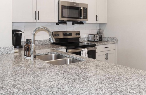 Fort Myers Apartment | Landing | Modern 1BD, Pool, Gym